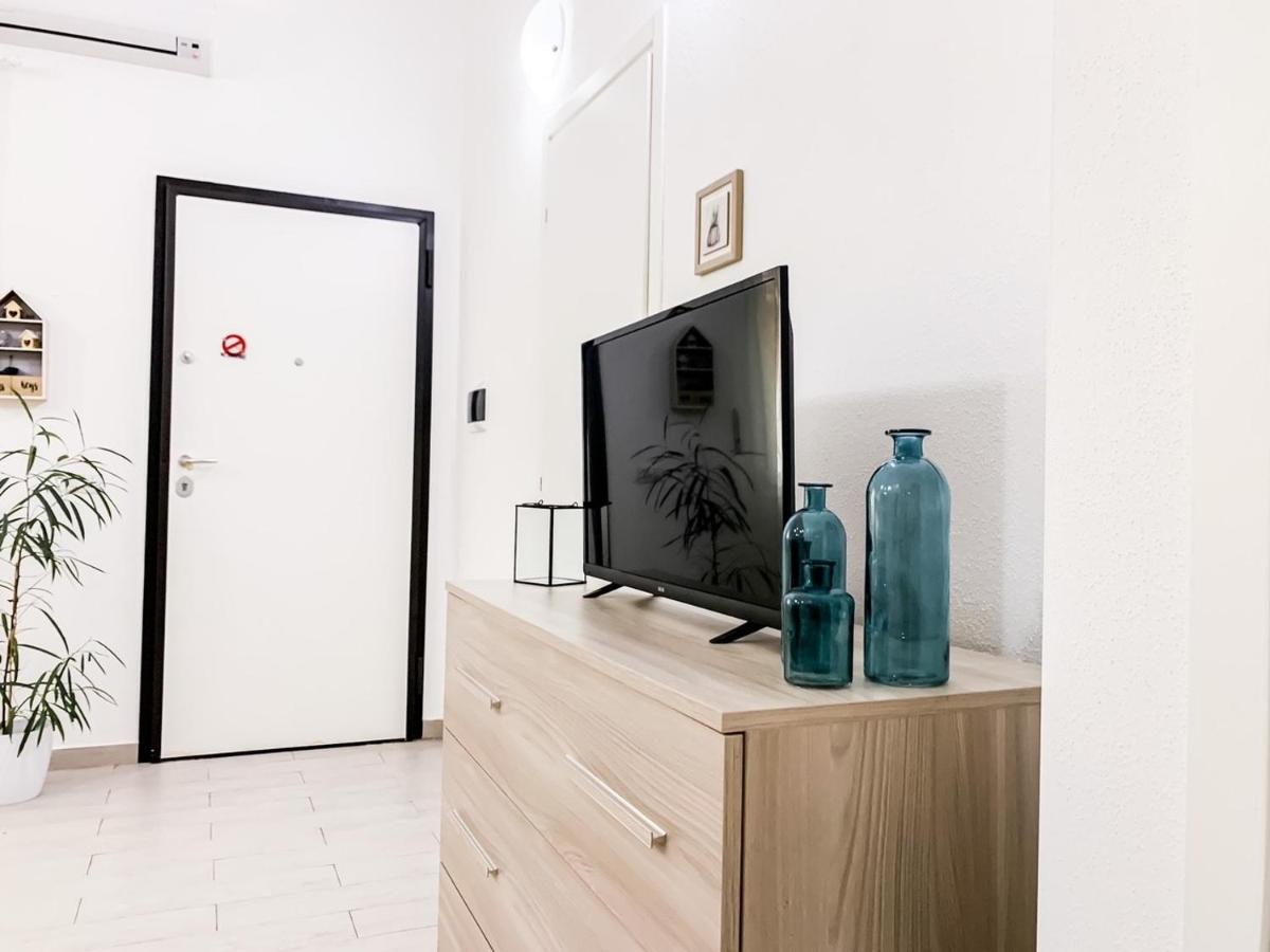 Nuova 27 Apartment Олбия Екстериор снимка