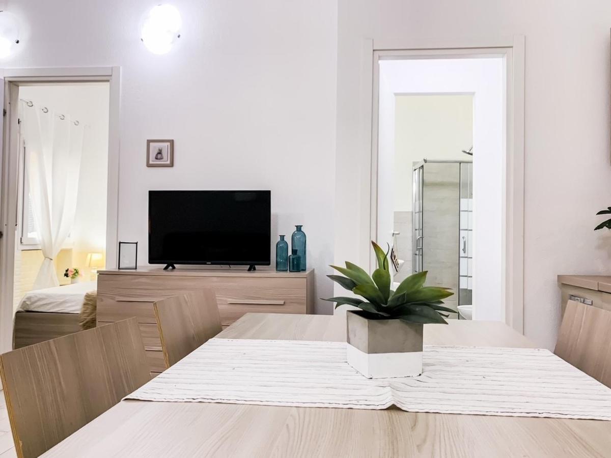 Nuova 27 Apartment Олбия Екстериор снимка